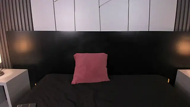 liz goth online show from 02/21/25, 01:33