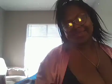 Snapshot of Needmehard chatting on 12/27/24, 04:10 Needmehard online show from 12/27/24, 04:10