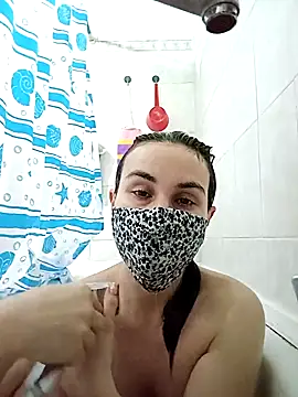 Snapshot of MikaKors chatting on 12/19/24, 07:18 MikaKors online show from 12/19/24, 07:18