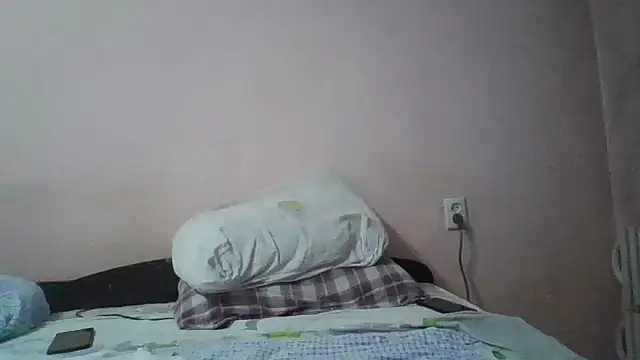 Snapshot of MikaKors chatting on 02/11/25, 02:02 MikaKors online show from 02/11/25, 02:02