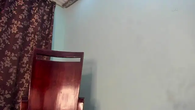 Snapshot of Nathaly_love96 chatting on 01/17/26, 11:37 Nathaly love96 online show from 01/17/26, 11:37