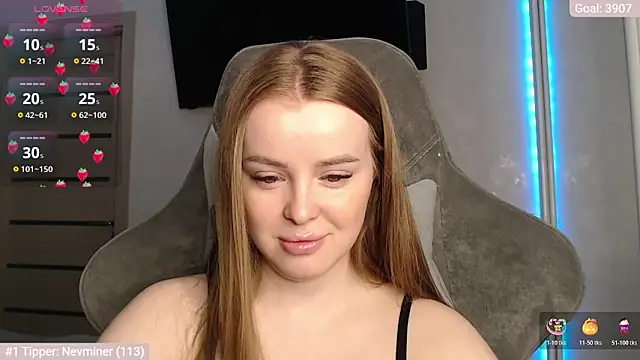 Snapshot of YourBitsy chatting on 03/12/26, 04:18 YourBitsy online show from 03/12/26, 04:18