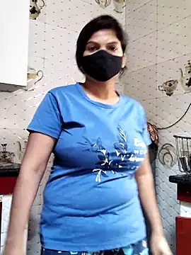 illay love online show from 11/18/25, 05:01