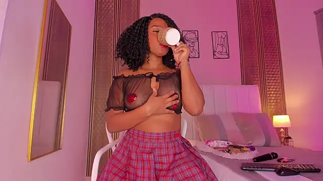 zoe sky  online show from 11/24/25, 11:43