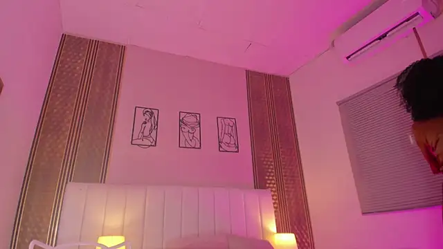 Snapshot of zoe_sky_ chatting on 01/05/26, 05:27 zoe sky online show from 01/05/26, 05:27