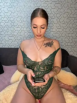 Tatti-Go online show from 11/22/25, 11:42