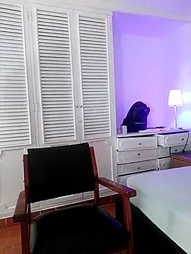 Adel Nesbiit online show from 02/19/26, 07:43