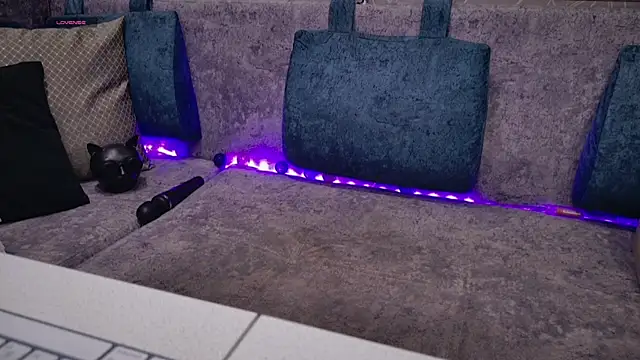 blackcat142 online show from 12/04/25, 08:34