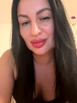 Snapshot of Helena7077 chatting on 09/23/25, 08:56 Helena7077 online show from 09/23/25, 08:56