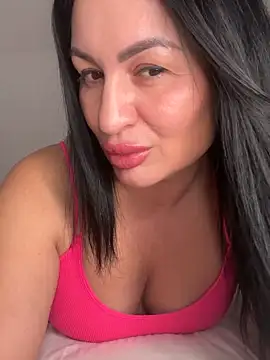 Snapshot of Helena7077 chatting on 11/25/25, 11:16 Helena7077 online show from 11/25/25, 11:16