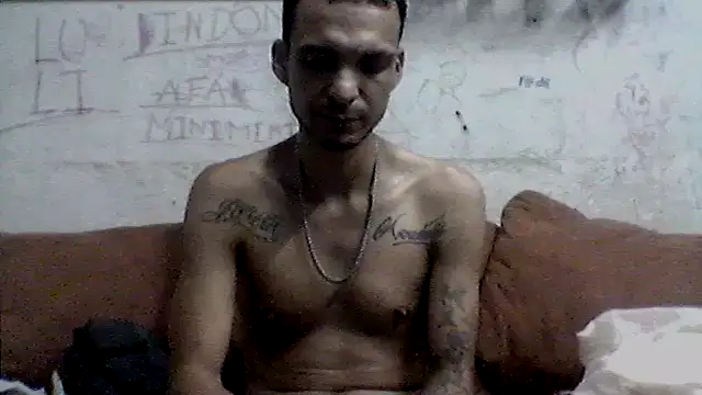 Snapshot of _Dmente_ chatting on 09/19/25, 04:36  Dmente  online show from 09/19/25, 04:36