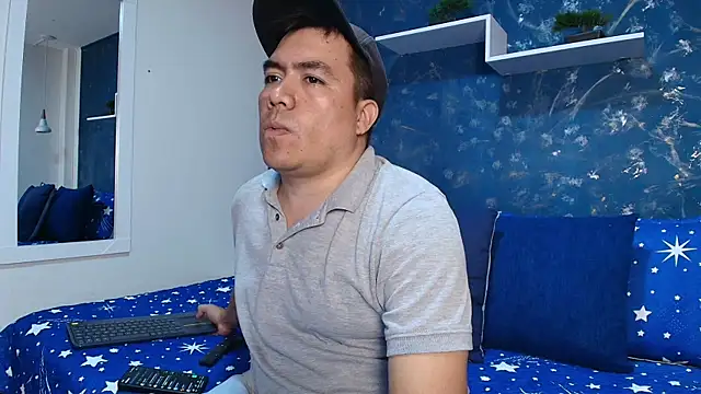 Snapshot of Jhonatan_Morales_S chatting on 12/06/24, 09:57 Jhonatan Morales S online show from 12/06/24, 09:57