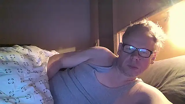 Snapshot of kinkyslet8 chatting on 01/06/26, 07:23 kinkyslet8 online show from 01/06/26, 07:23