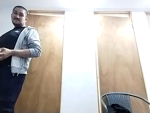 Snapshot of angelcachondo199211 chatting on 09/26/25, 01:26 angelcachondo199211 online show from 09/26/25, 01:26