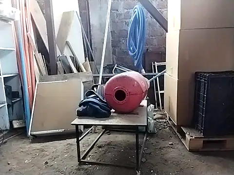 Snapshot of angelcachondo199211 chatting on 10/07/25, 04:15 angelcachondo199211 online show from 10/07/25, 04:15