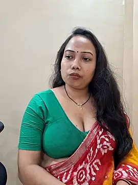 Snapshot of DREAM_GIRL-30 chatting on 04/11/26, 02:54 DREAM GIRL-30 online show from 04/11/26, 02:54