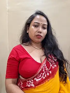 Snapshot of DREAM_GIRL-30 chatting on 04/19/26, 05:34 DREAM GIRL-30 online show from 04/19/26, 05:34