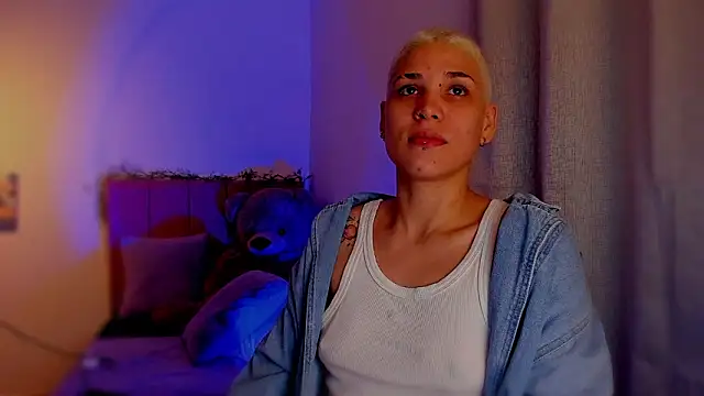 Charlee pink online show from 03/05/26, 08:49