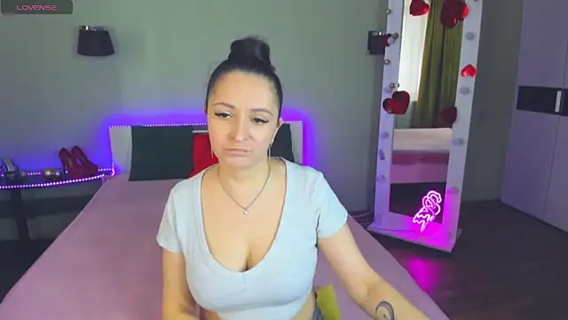 AngellLika online show from 10/05/25, 12:58