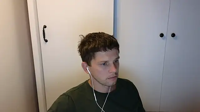 BigL0ve online show from 09/17/25, 03:03