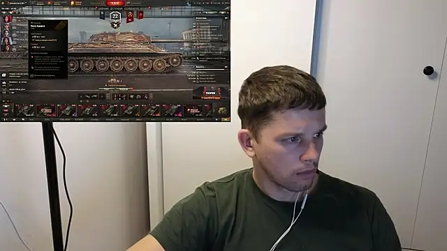 Snapshot of BigL0ve chatting on 10/22/25, 02:17 BigL0ve online show from 10/22/25, 02:17