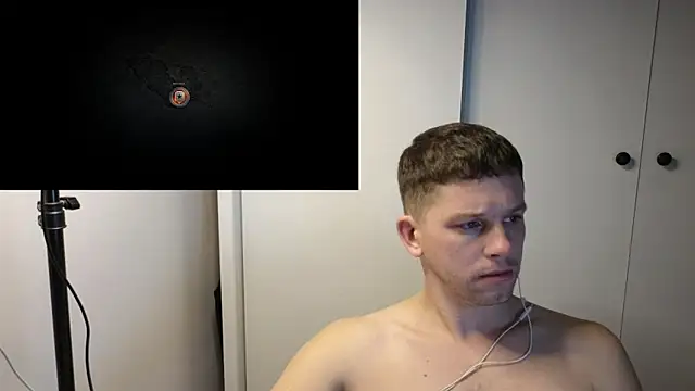 Snapshot of BigL0ve chatting on 12/04/25, 02:59 BigL0ve online show from 12/04/25, 02:59