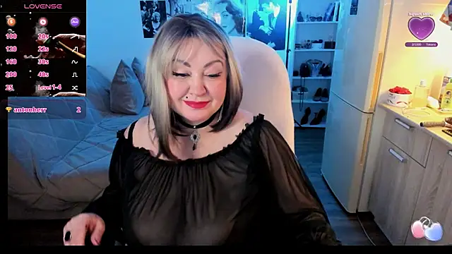 Snapshot of Scarlett_OHara_1861 chatting on 03/12/26, 08:04 Scarlett OHara 1861 online show from 03/12/26, 08:04