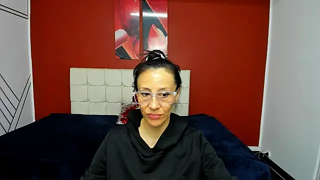 Abrillee1 online show from 01/12/25, 06:28