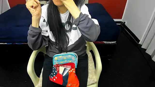 Abrillee1 online show from 01/14/25, 07:32