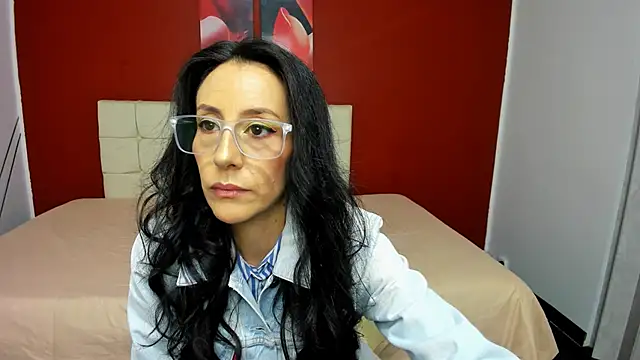 Abrillee1 online show from 01/28/25, 07:32