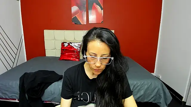 Abrillee1 online show from 02/08/25, 10:40