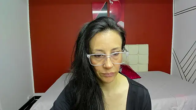 Abrillee1 online show from 03/05/25, 10:21