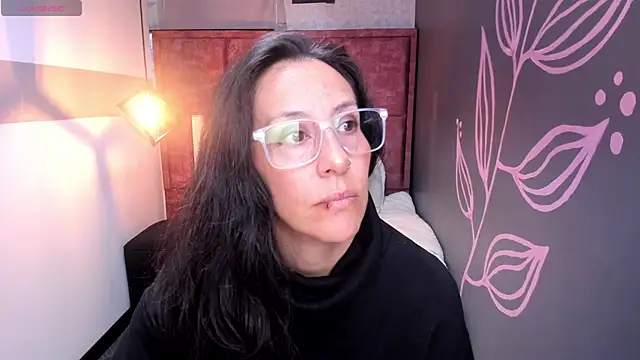 Abrillee1 online show from 11/08/25, 11:43