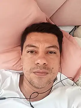 Snapshot of juiba1004 chatting on 09/11/25, 12:49 juiba1004 online show from 09/11/25, 12:49