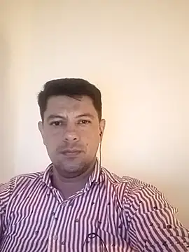 Snapshot of juiba1004 chatting on 09/25/25, 01:31 juiba1004 online show from 09/25/25, 01:31