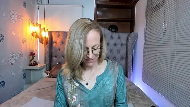 Snapshot of SammySanders chatting on 12/29/24, 10:14 SammySanders online show from 12/29/24, 10:14