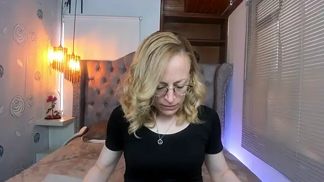 Snapshot of SammySanders chatting on 01/18/25, 12:04 SammySanders online show from 01/18/25, 12:04