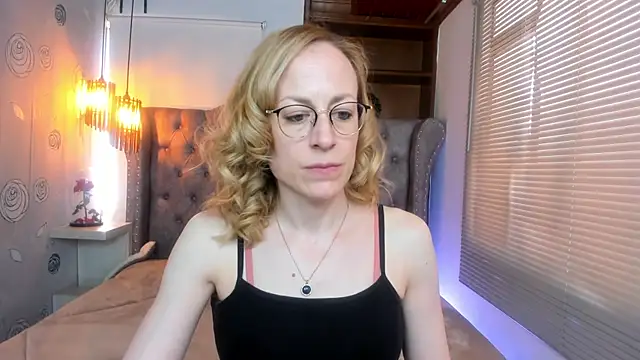 Snapshot of SammySanders chatting on 01/21/25, 05:09 SammySanders online show from 01/21/25, 05:09