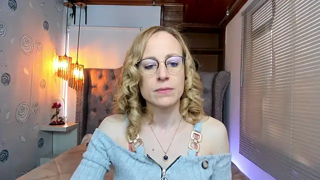 Snapshot of SammySanders chatting on 01/25/25, 12:16 SammySanders online show from 01/25/25, 12:16