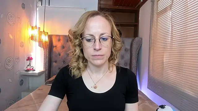 Snapshot of SammySanders chatting on 02/05/25, 02:59 SammySanders online show from 02/05/25, 02:59