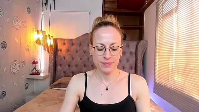 Snapshot of SammySanders chatting on 02/06/25, 07:40 SammySanders online show from 02/06/25, 07:40