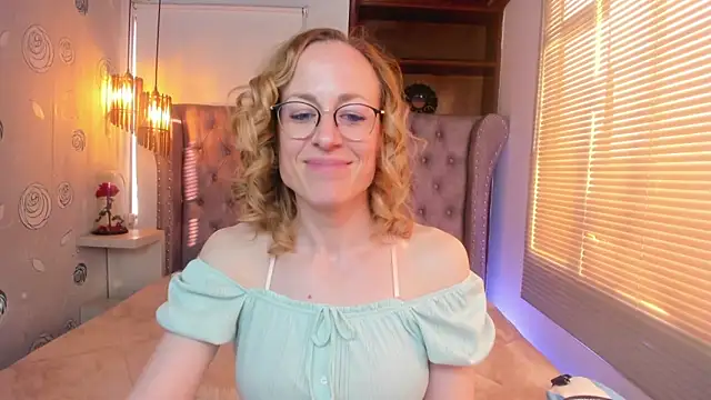 Snapshot of SammySanders chatting on 02/19/25, 10:09 SammySanders online show from 02/19/25, 10:09