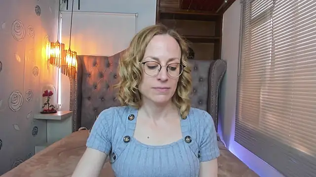 Snapshot of SammySanders chatting on 02/25/25, 11:00 SammySanders online show from 02/25/25, 11:00