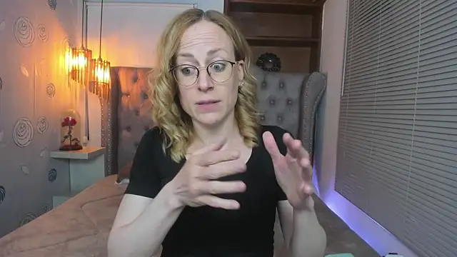 Snapshot of SammySanders chatting on 03/04/25, 11:11 SammySanders online show from 03/04/25, 11:11