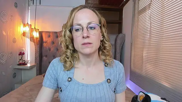 Snapshot of SammySanders chatting on 03/12/25, 05:07 SammySanders online show from 03/12/25, 05:07