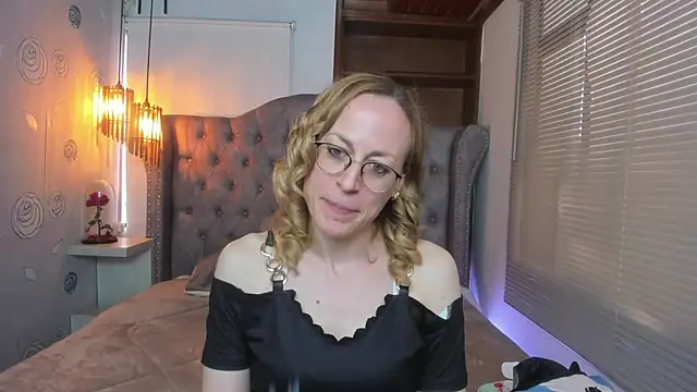 Snapshot of SammySanders chatting on 03/20/25, 08:08 SammySanders online show from 03/20/25, 08:08