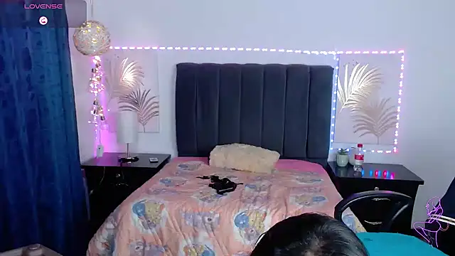 Julietacollins06 online show from 02/04/25, 01:27