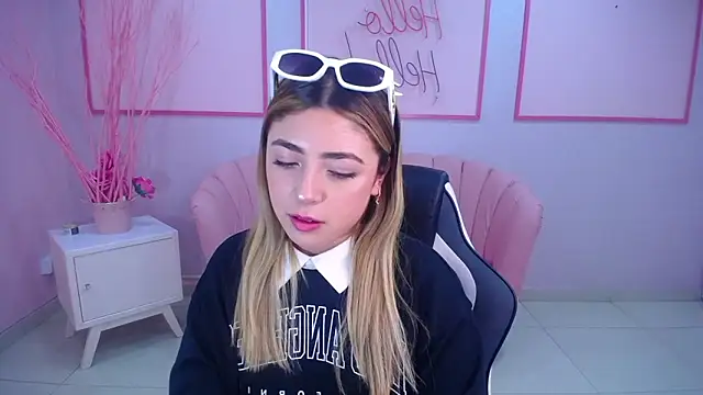 channel blonde a online show from 12/09/24, 04:58