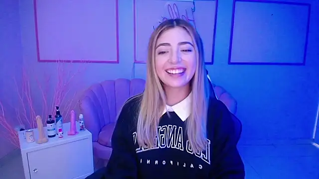 channel blonde a online show from 12/13/24, 07:43