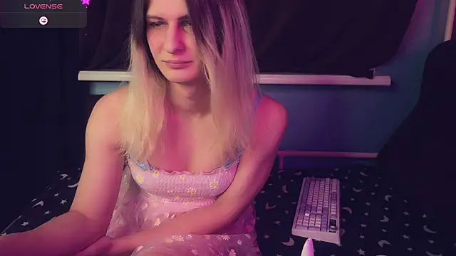 Alice Pinkhead online show from 02/27/25, 03:15